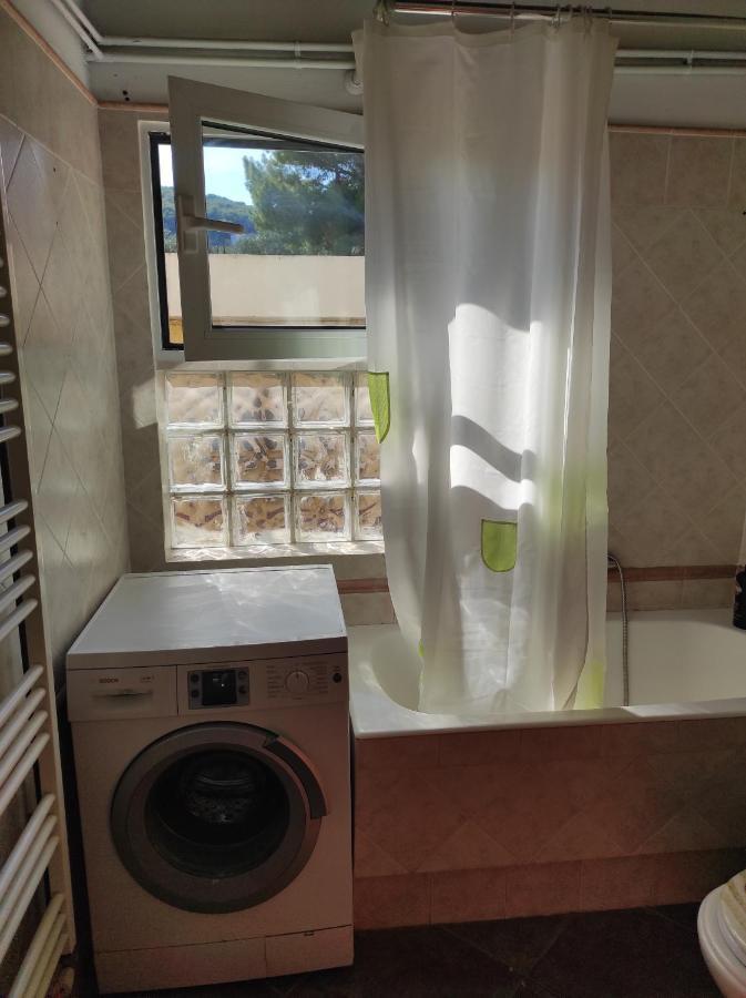 Near Airportand Metropolitan Penelopi Cozy Home أرتيميدا المظهر الخارجي الصورة